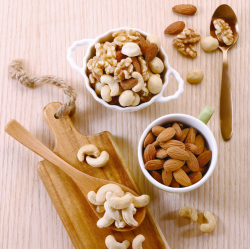 【盛香珍】無調味堅果禮盒270g(年節限定)