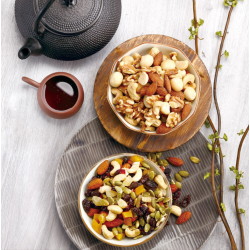 【盛香珍】迎春納福綜合堅果禮盒560g(年節限定)